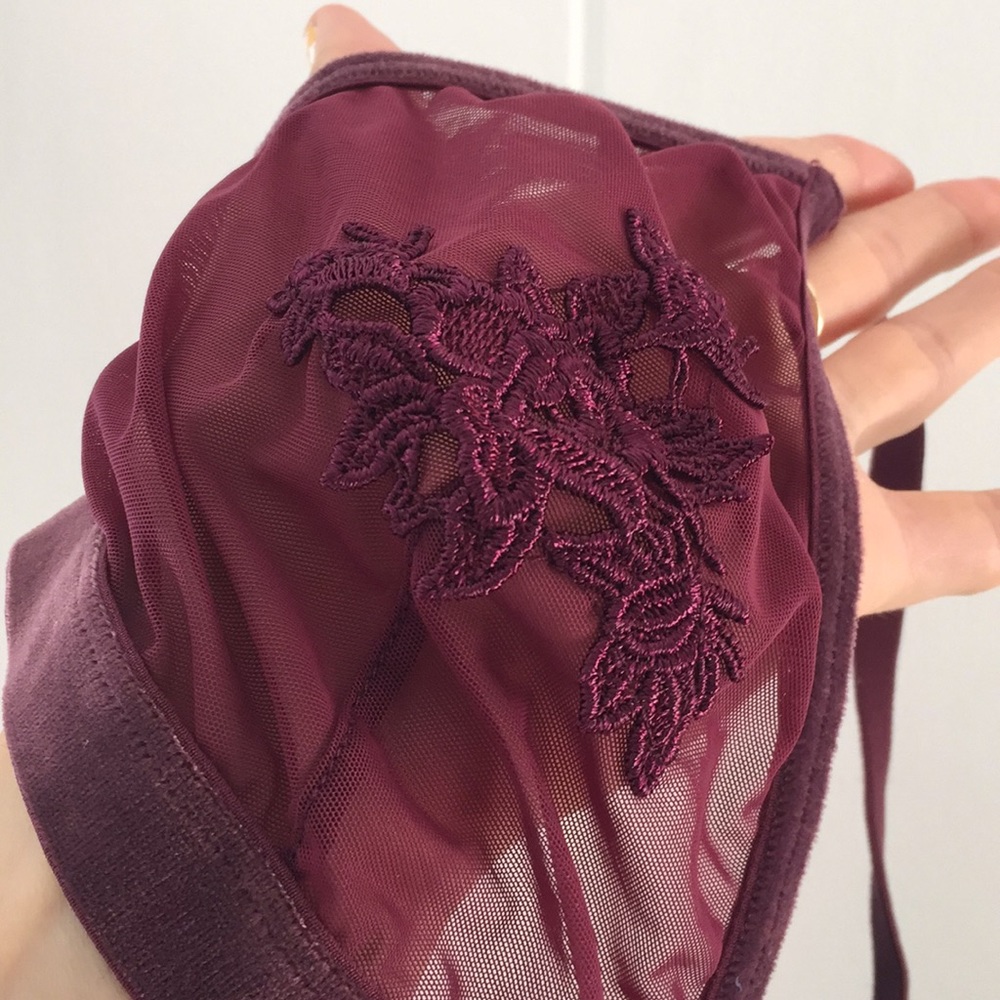 FREE PRESS - Picture 5 of 7